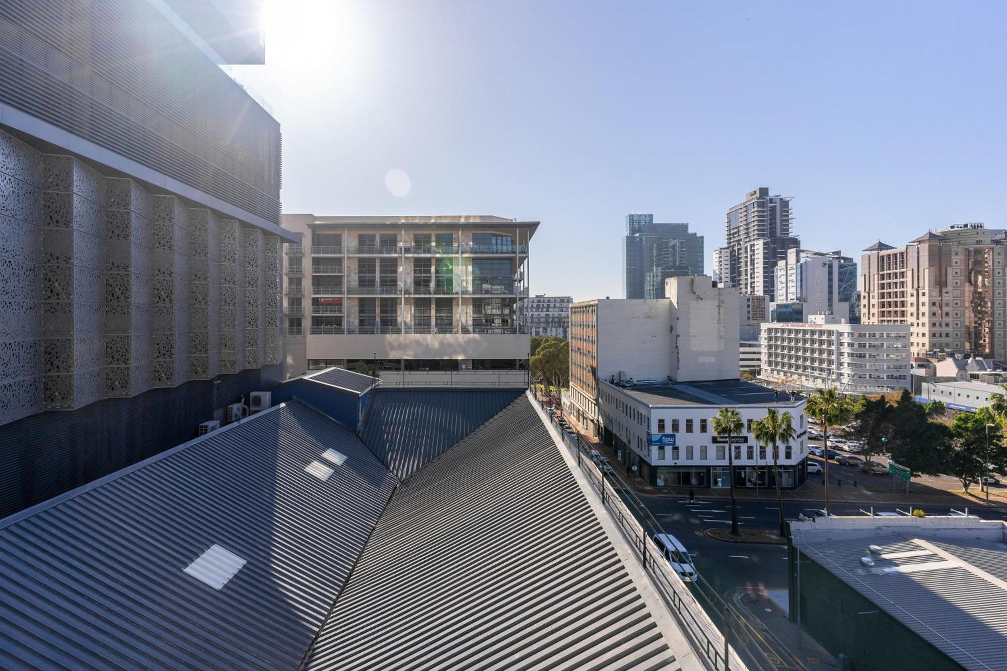 The Rose 507: With Rooftop Pool Apartment