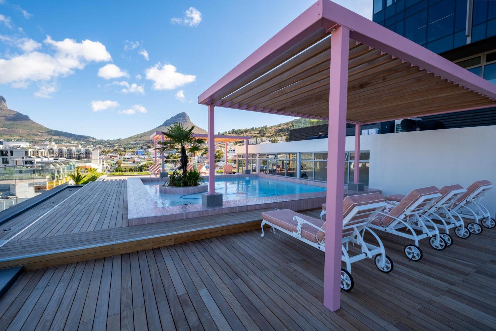 The Rose 507: With Rooftop Pool * Cape Town