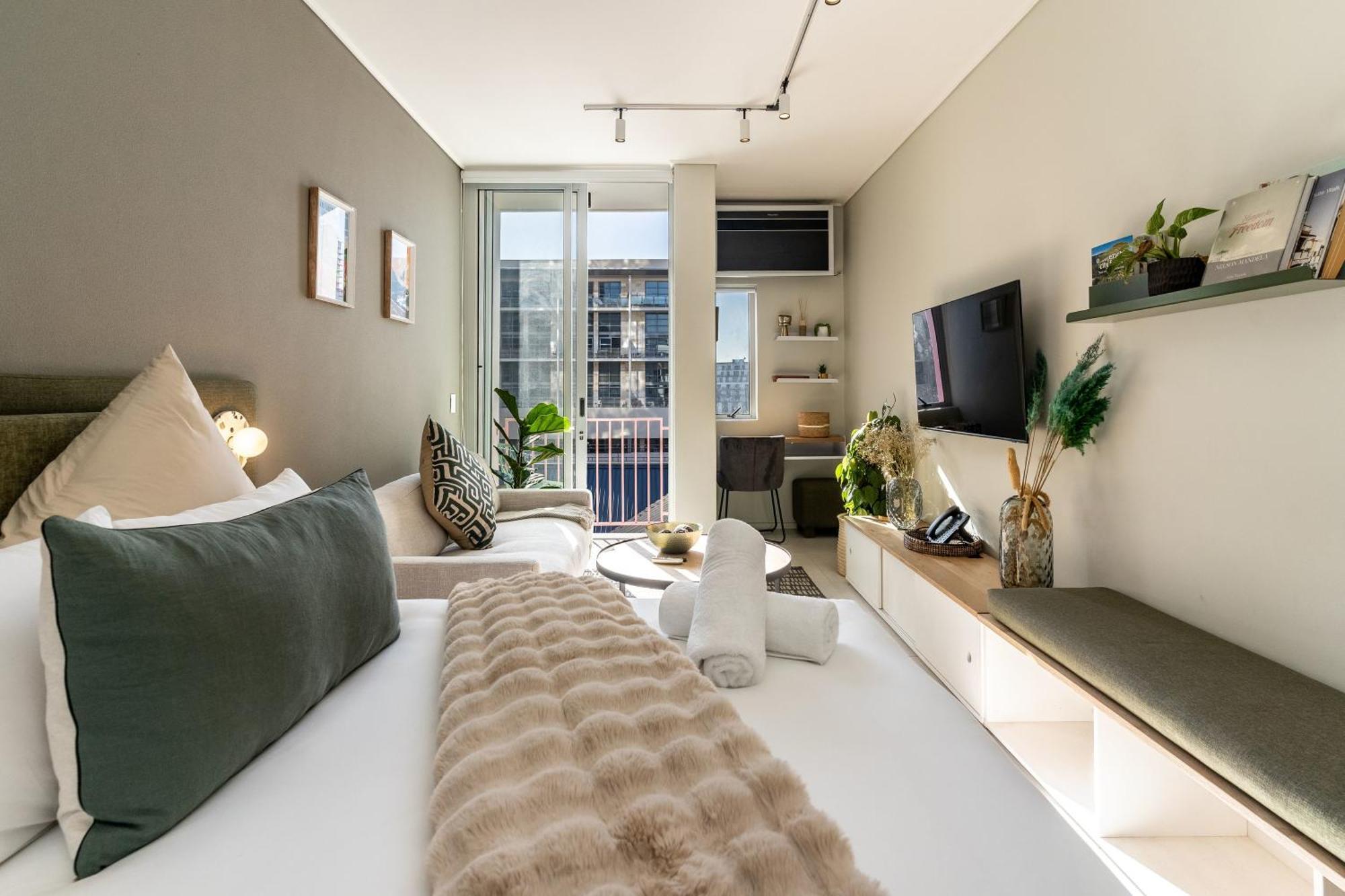 Apartment The Rose 507: With Rooftop Pool *