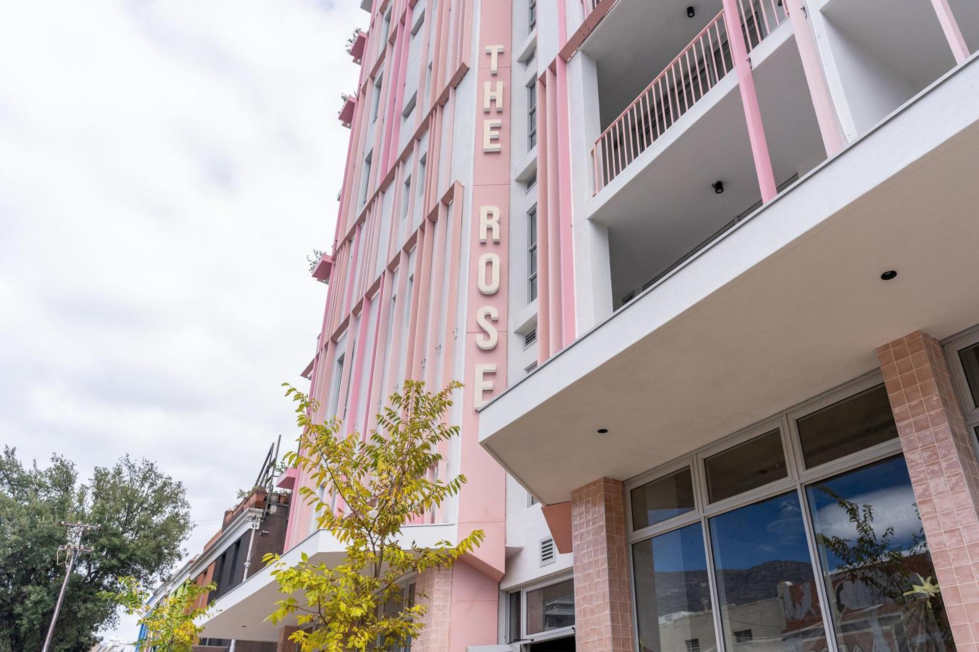 The Rose 507: With Rooftop Pool Apartment Cape Town