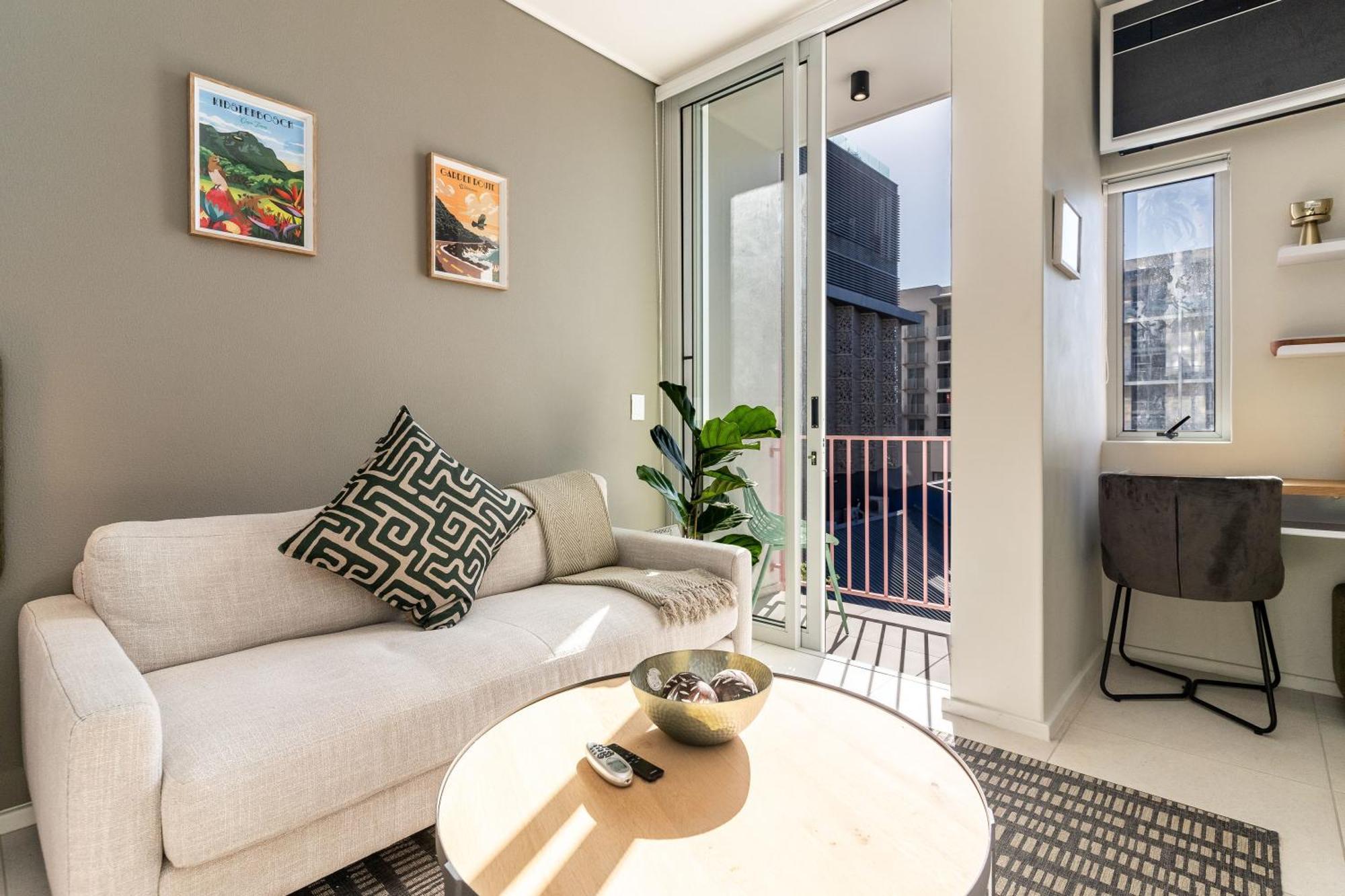 The Rose 507: With Rooftop Pool Apartment